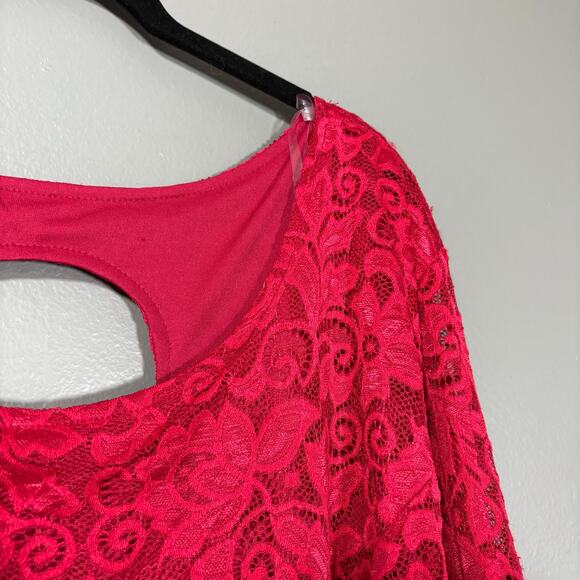 Avenue NWT Red Lace Midi Shift Special Occasion Dress - 30/32 - Womens Plus Size - Picture 2 of 10